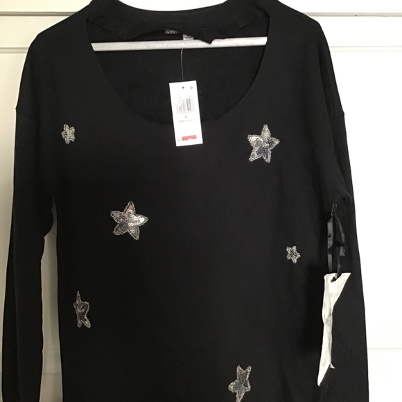 Crave Fame by Almost Famous Sweatshirt - Picture 2 of 4